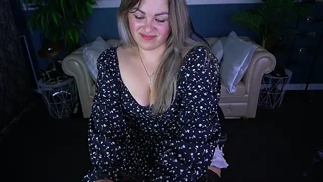 Snapshot of AlissyaGrayy chatting on 06/22/26, 03:36 AlissyaGrayy online show from 06/22/26, 03:36