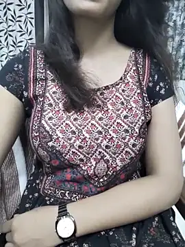 Snapshot of myra77 chatting on 05/26/26, 04:58 myra77 online show from 05/26/26, 04:58