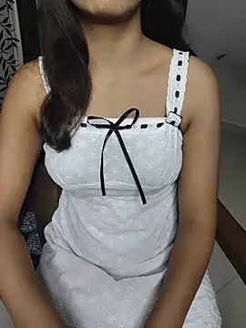 Snapshot of myra77 chatting on 06/15/26, 05:59 myra77 online show from 06/15/26, 05:59