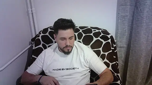 Snapshot of Gianiboy99 chatting on 05/08/26, 07:30 Gianiboy99 online show from 05/08/26, 07:30