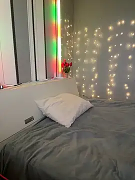 Snapshot of Taya_lips chatting on 03/20/26, 07:02 Taya lips online show from 03/20/26, 07:02