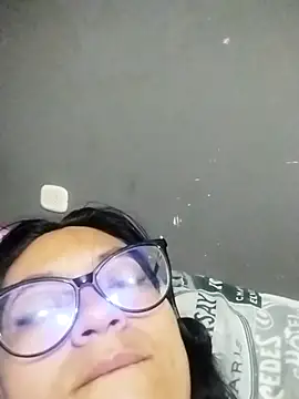 Snapshot of LatinSquirtBaby chatting on 05/19/26, 02:01 LatinSquirtBaby online show from 05/19/26, 02:01