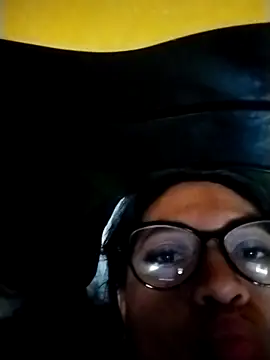 Snapshot of LatinSquirtBaby chatting on 05/21/26, 07:43 LatinSquirtBaby online show from 05/21/26, 07:43