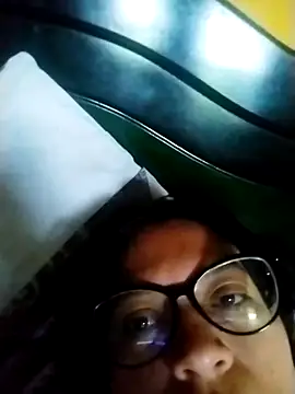 Snapshot of LatinSquirtBaby chatting on 05/22/26, 01:39 LatinSquirtBaby online show from 05/22/26, 01:39