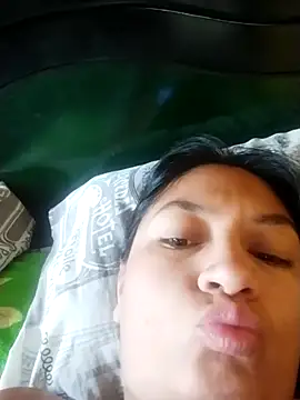 Snapshot of LatinSquirtBaby chatting on 06/07/26, 07:28 LatinSquirtBaby online show from 06/07/26, 07:28