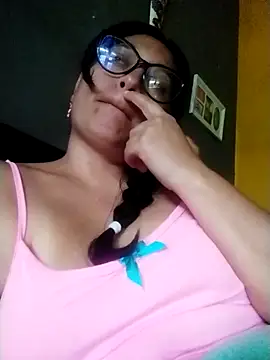 Snapshot of LatinSquirtBaby chatting on 06/10/26, 03:11 LatinSquirtBaby online show from 06/10/26, 03:11