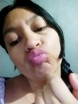 Snapshot of LatinSquirtBaby chatting on 06/16/26, 01:25 LatinSquirtBaby online show from 06/16/26, 01:25