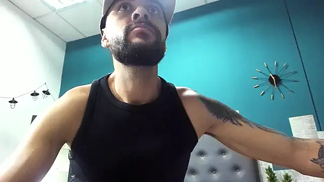 Axel Blazzee online show from 03/23/26, 03:05