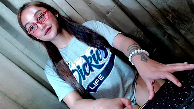 Snapshot of Jessicasfantasy chatting on 03/17/26, 03:55 Jessicasfantasy online show from 03/17/26, 03:55