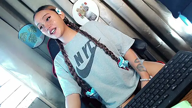 Jessicasfantasy online show from 05/10/26, 07:46