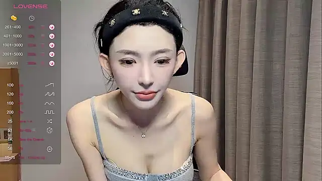 kiki-12 online show from 04/21/26, 02:51