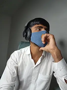 Snapshot of mavin_ chatting on 05/16/26, 05:23 mavin online show from 05/16/26, 05:23