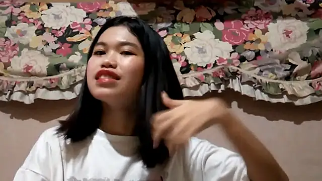 FrancescaVinall online show from 03/19/26, 05:22