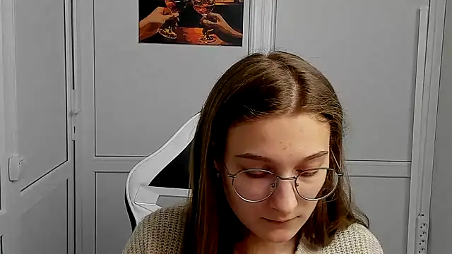 Snapshot of Mia_kristal chatting on 04/03/26, 12:58 Mia kristal online show from 04/03/26, 12:58