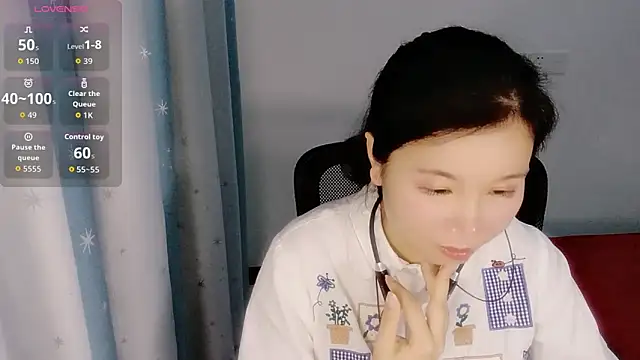 Snapshot of Lianzi-2026 chatting on 04/09/26, 11:15 Lianzi-2026 online show from 04/09/26, 11:15