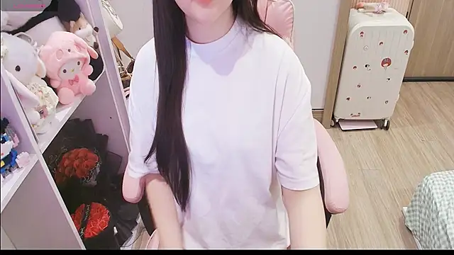Snapshot of Nana_Chu chatting on 04/14/26, 11:38 Nana Chu online show from 04/14/26, 11:38