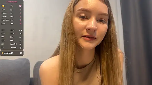 Snapshot of MelissaEvenns chatting on 04/10/26, 01:49 MelissaEvenns online show from 04/10/26, 01:49