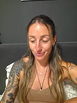NicoleKaiser online show from 05/28/26, 07:22