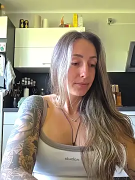 NicoleKaiser online show from 05/29/26, 07:28