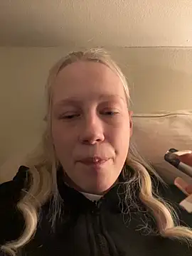 Snapshot of LeniMaria chatting on 03/27/26, 06:07 LeniMaria online show from 03/27/26, 06:07