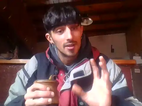 Snapshot of Matii19cm7 chatting on 07/02/26, 04:35 Matii19cm7 online show from 07/02/26, 04:35