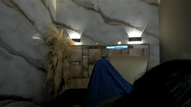 Snapshot of Cata_black chatting on 04/19/26, 07:38 Cata black online show from 04/19/26, 07:38