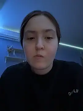 charmingggirl online show from 04/01/26, 05:54