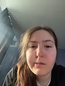 charmingggirl online show from 04/06/26, 06:58