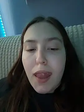 charmingggirl online show from 05/17/26, 10:11
