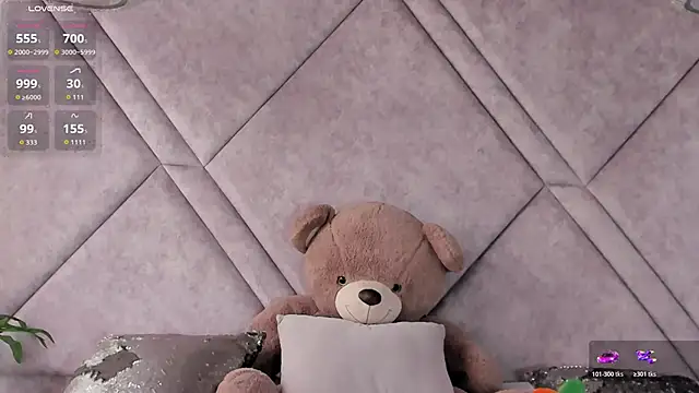 Snapshot of Amora_96 chatting on 04/09/26, 01:27 Amora 96 online show from 04/09/26, 01:27