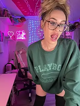 laurenlotus online show from 05/04/26, 12:50