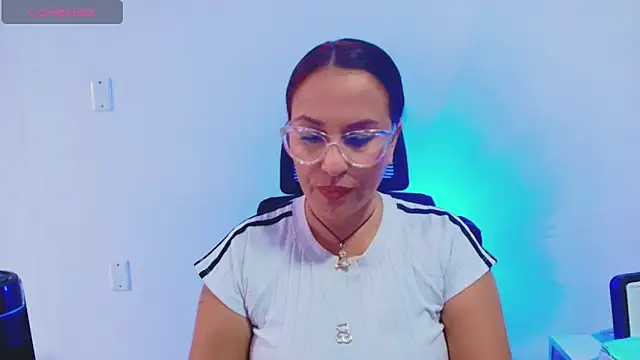 Snapshot of dalia_milf_co chatting on 04/07/26, 06:52 dalia milf co online show from 04/07/26, 06:52
