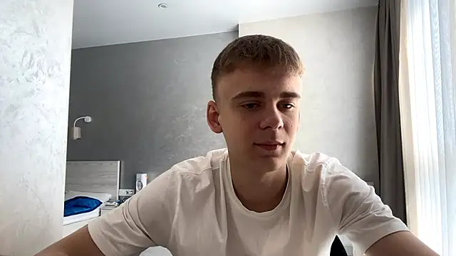 Snapshot of SoloFury chatting on 03/22/26, 09:23 SoloFury online show from 03/22/26, 09:23