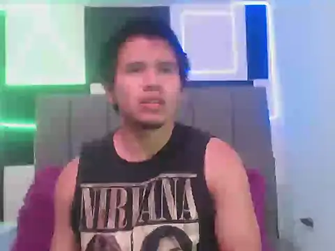 Snapshot of adonis_latin_19 chatting on 04/09/26, 03:17 adonis latin 19 online show from 04/09/26, 03:17