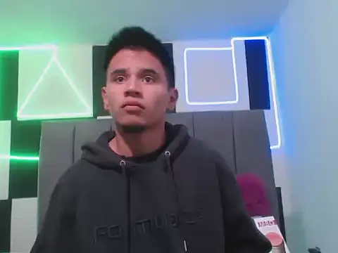 adonis latin 19 online show from 04/22/26, 03:42