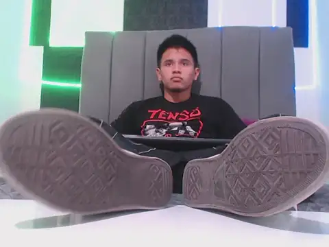 adonis latin 19 online show from 04/24/26, 07:27