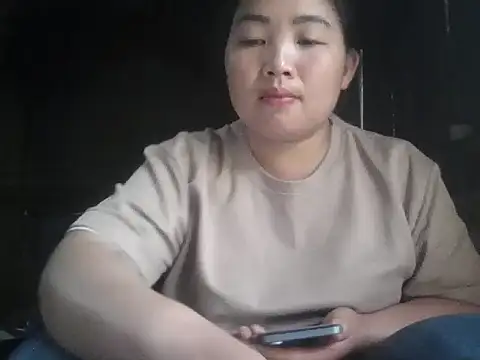 Snapshot of Huemy098 chatting on 04/27/26, 10:57 Huemy098 online show from 04/27/26, 10:57