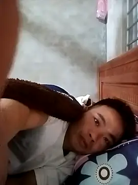 Snapshot of boy-pho- chatting on 03/22/26, 07:28 boy-pho- online show from 03/22/26, 07:28