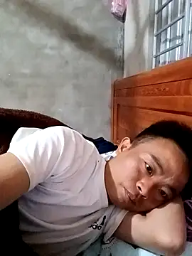 Snapshot of boy-pho- chatting on 03/26/26, 12:33 boy-pho- online show from 03/26/26, 12:33