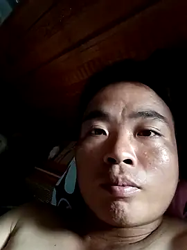 Snapshot of boy-pho- chatting on 03/28/26, 04:34 boy-pho- online show from 03/28/26, 04:34
