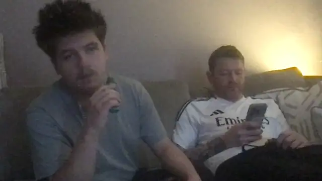 bear and boy online show from 04/19/26, 03:17