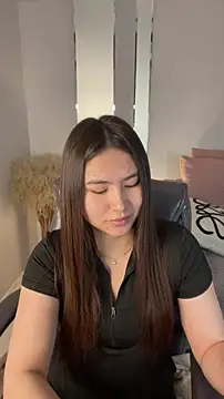 Snapshot of IceIcebabe_ chatting on 03/21/26, 12:59 IceIcebabe online show from 03/21/26, 12:59