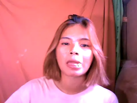 Snapshot of Urcutiepiebaby chatting on 03/20/26, 03:22 Urcutiepiebaby online show from 03/20/26, 03:22