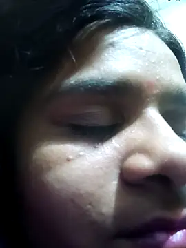 Snapshot of Sexy-Riya chatting on 04/17/26, 06:44 Sexy-Riya online show from 04/17/26, 06:44