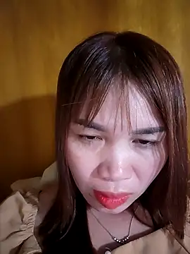 Snapshot of Reeoo-93 chatting on 03/22/26, 04:10 Reeoo-93 online show from 03/22/26, 04:10