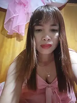 Snapshot of Reeoo-93 chatting on 07/15/26, 12:43 Reeoo-93 online show from 07/15/26, 12:43