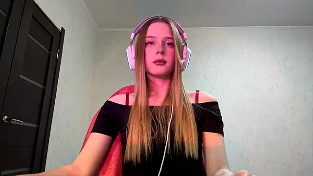 hikkiii online show from 03/19/26, 12:42