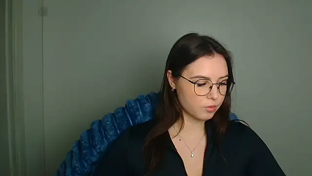 Snapshot of Nika_nik_a chatting on 03/21/26, 08:19 Nika nik a online show from 03/21/26, 08:19