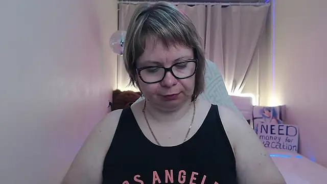 Snapshot of BonnnyBoobsy chatting on 05/23/26, 06:34 BonnnyBoobsy online show from 05/23/26, 06:34