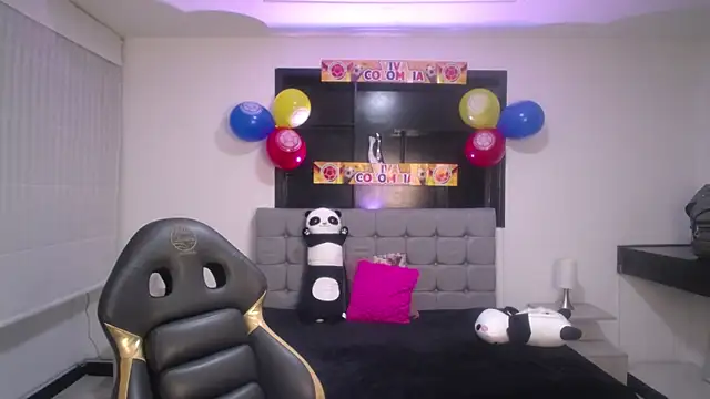 Melannyy V online show from 06/19/26, 12:42